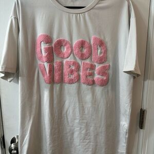 Pink 'Good Vibes' Textured t shirt